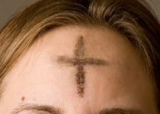 aschenkreuz cc0 gemeinfrei wikimedia pfarrbriefservice